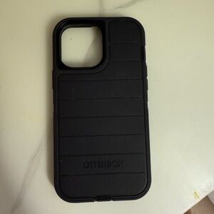 OtterBox Black Phone Case - 13 pro max